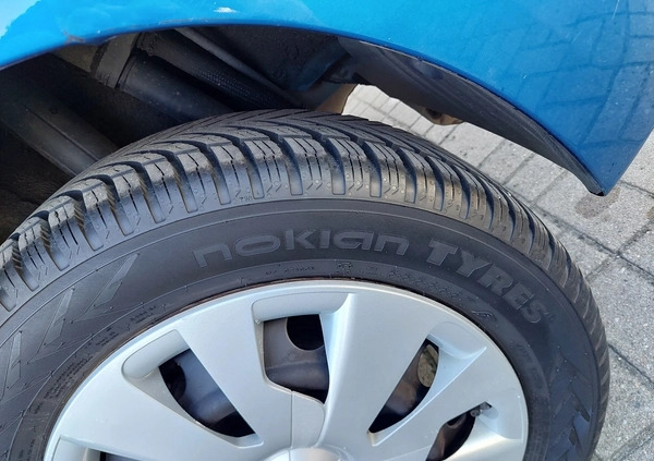 Toyota Yaris cena 42900 przebieg: 84900, rok produkcji 2015 z Sochaczew małe 106